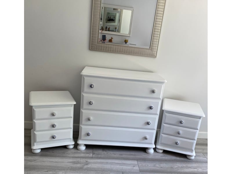 Bedroom furniture set in Ryde
