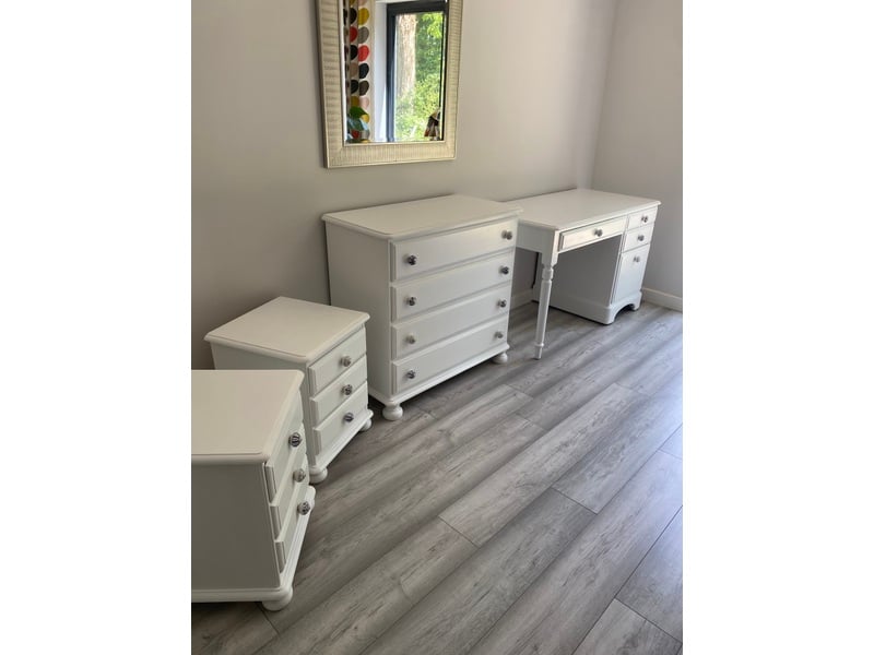 Bedroom furniture set in Ryde