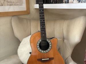 Ovation 1661 Cutaway – USA 1982 in Ryde