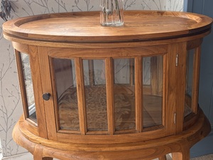 Solid Wood Drinks cabinet wth Glazed Door in Ventnor
