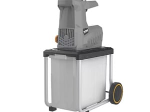 Not a pressure washer or blower but a barely used TITAN GARDEN SHREDDER! in Cowes