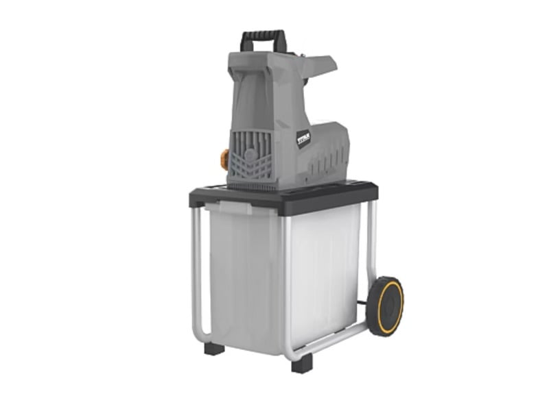 Not a pressure washer or blower but a barely used TITAN GARDEN SHREDDER! in Cowes