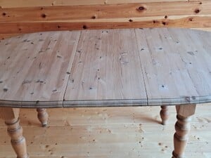 Extending pine table  in Freshwater