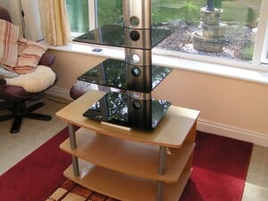 Hi - Fi Shelves in Ryde