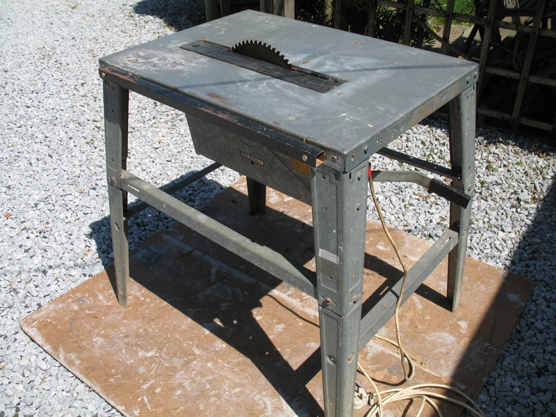 saw bench Saws