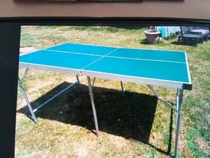 Mid size table tennis table 6x3ft foldable  in Newport
