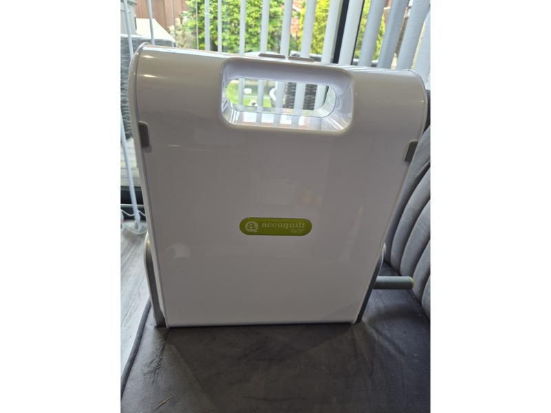 Accuquilt go fabric cutter