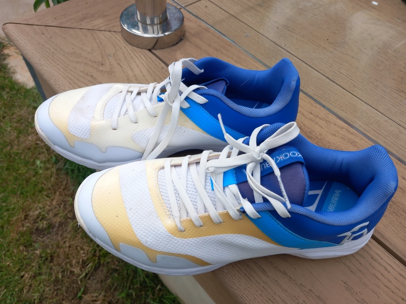cricket shoes kookaburra size 8uk in Seaview
