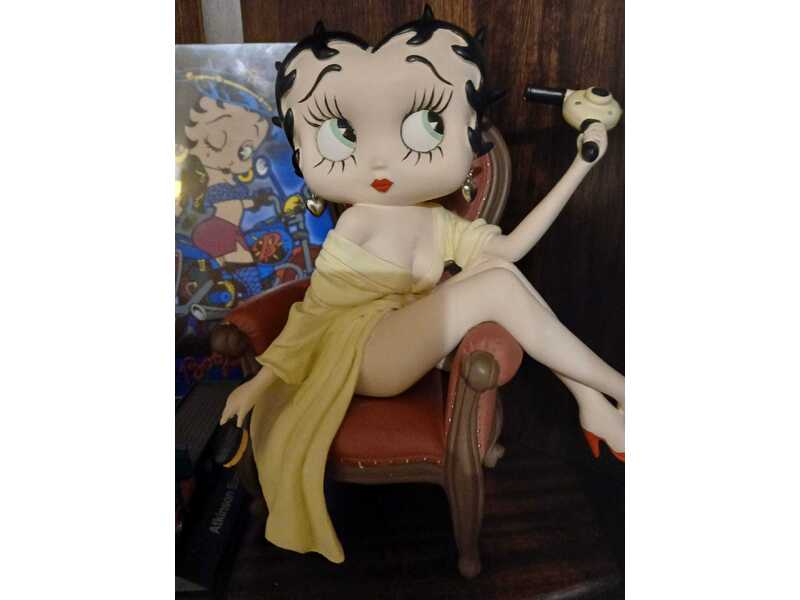 Betty Boop in Ryde