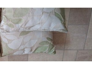 4 cushions for sale in Cowes