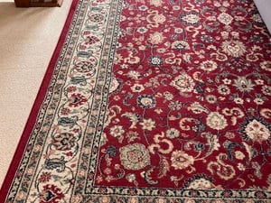 Red rug 200 x 290 in Newport