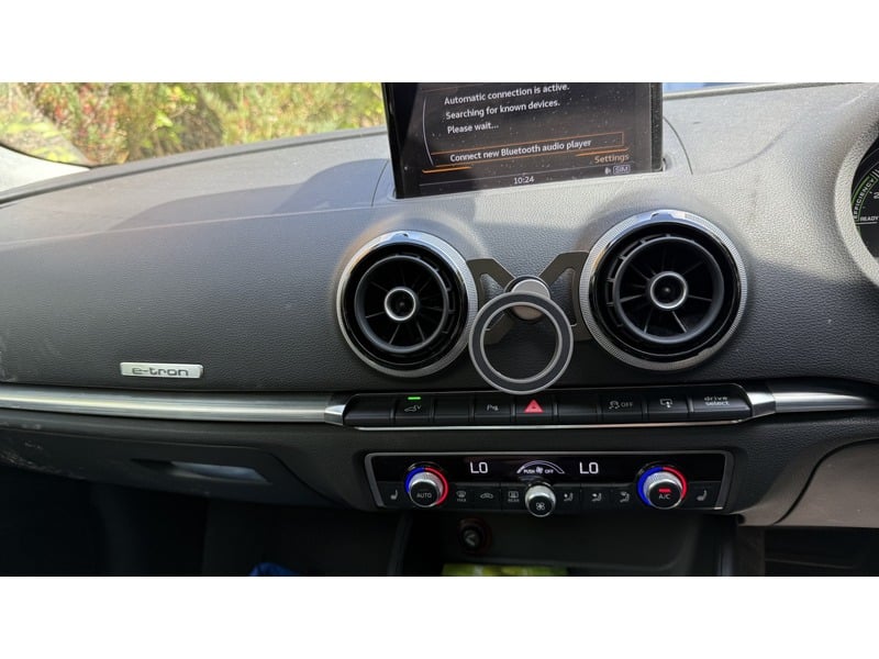 Audi A3 e-tron 2015 - Silver - Plug-in Hybrid