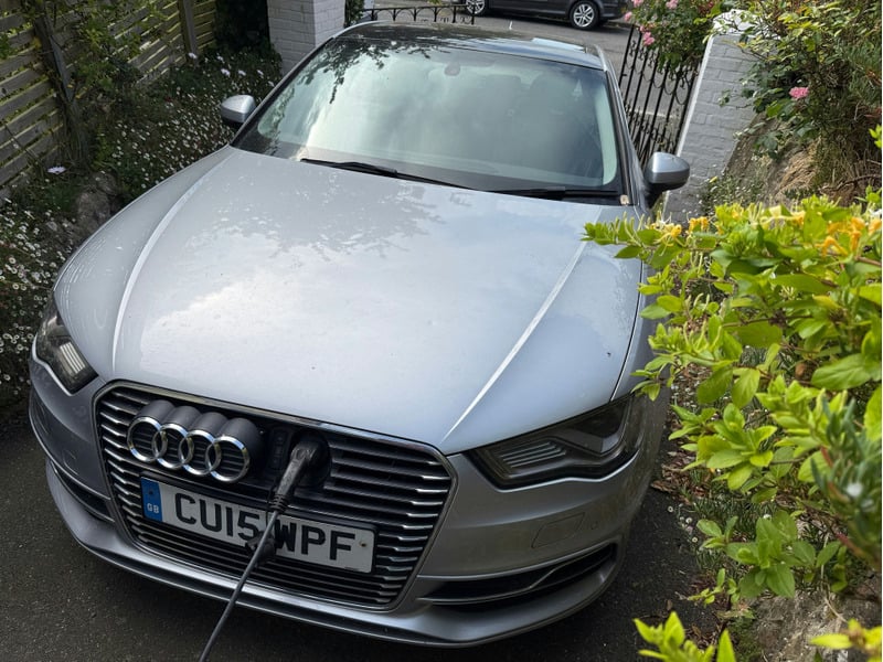Audi A3 e-tron 2015 - Silver - Plug-in Hybrid