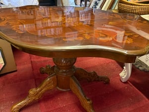 Pretty coffee table as new in Sandown
