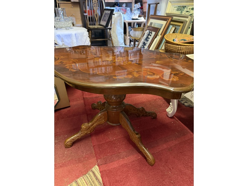Pretty coffee table as new in Sandown