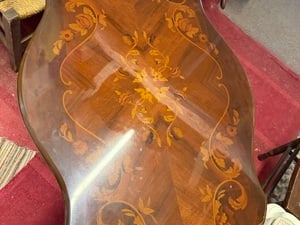 Pretty coffee table as new