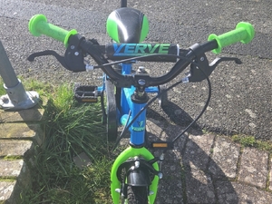 12 Inch Verve Max II Bike with parent handle in Newport