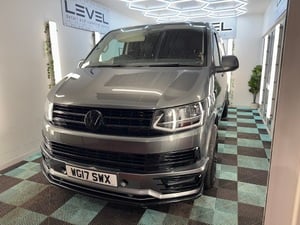 Volkswagen Transporter 2017 in Cowes