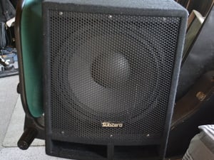 Sub woofer in Newport