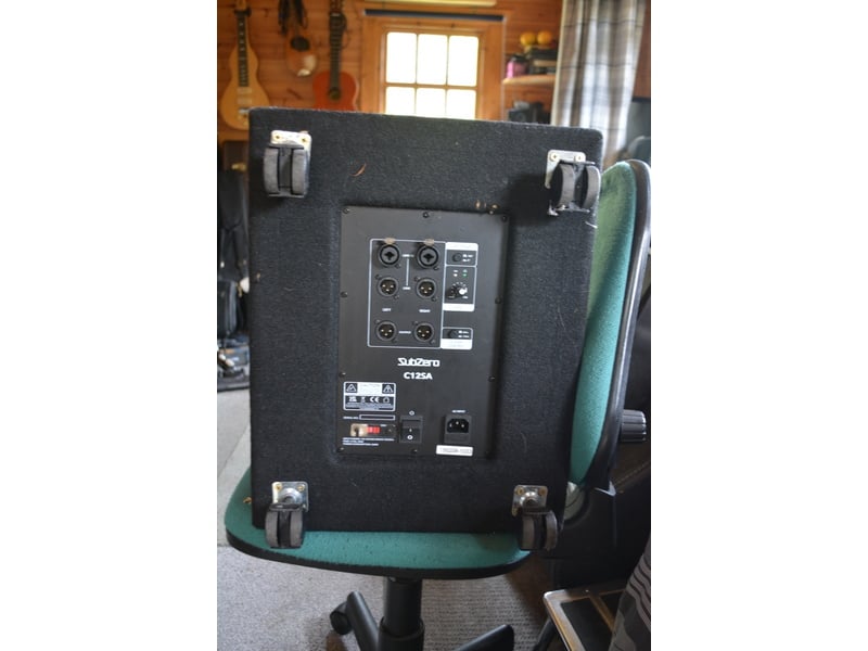 Sub woofer Guitars And Amps in Newport