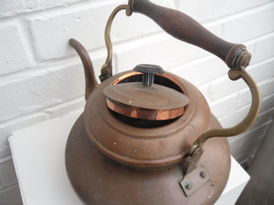 VINTAGE  COPPER / BRASS  KETTLE in Newport