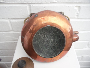 VINTAGE  COPPER / BRASS  KETTLE in Newport