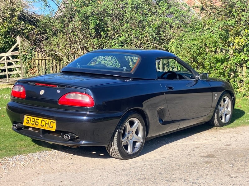 MGF VVC - Hardtop - MEGA LOW MILEAGE!!!! June 2027 MOT - Ready to go.