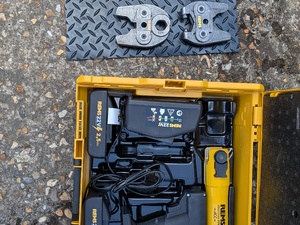 REMS mini press 22v Saws