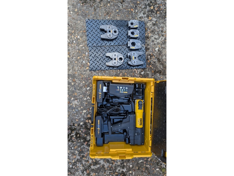REMS mini press 22v Saws