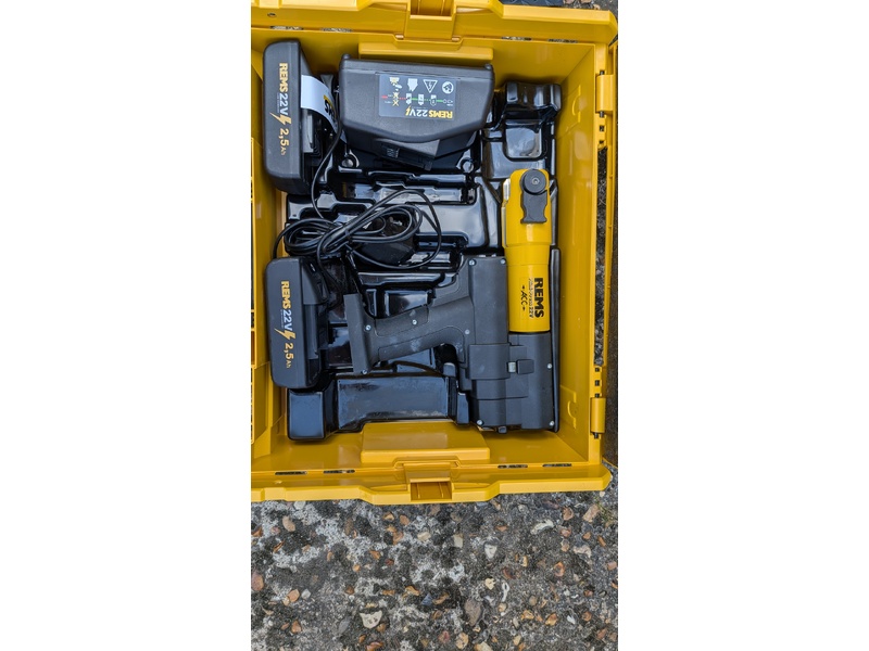 REMS mini press 22v Saws in Shanklin