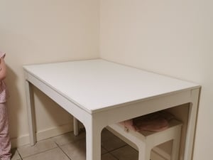 Extendable table and chairs with bench in Ryde