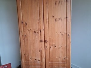 Pine Double wardrobe in Bembridge