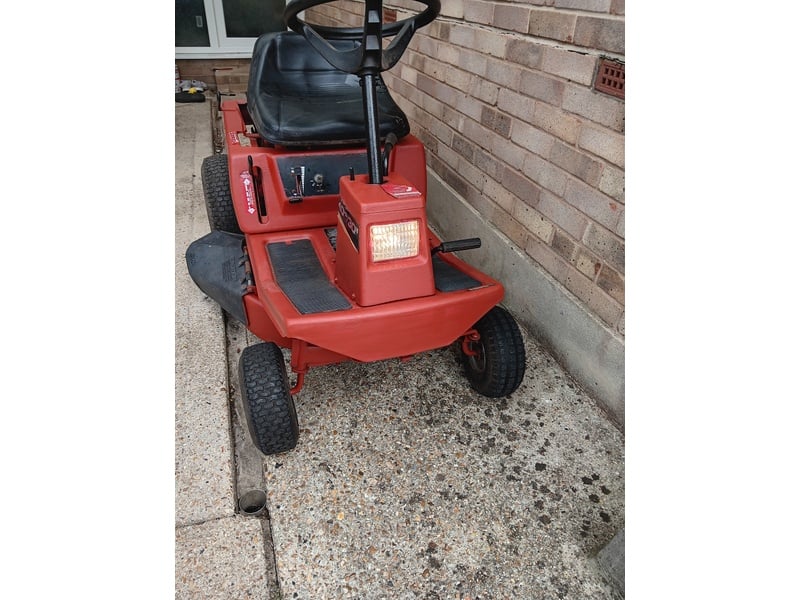 Ride on mower