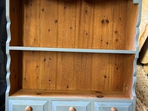 Painted display shelving unit   in Freshwater