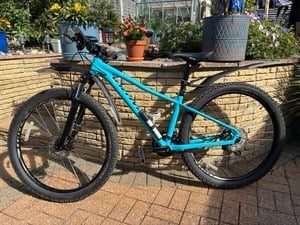 Specialized Pitch MTB in Freshwater