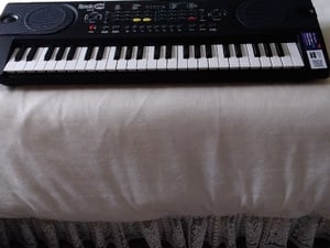 BRAND NEW MULTI-FUNCTION KEYBOARD WITH USER GUIDE. CAN BE SEEN WORKING.LOVELY GIFT. Keyboards And Pianos in Cowes