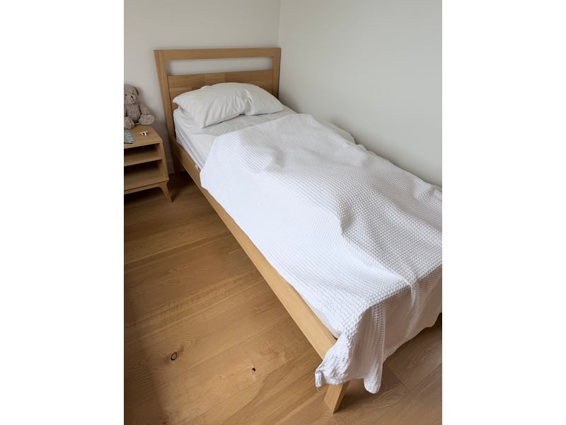 Oak single bed made by Habitat - immaculate condition (two available with or without mattress)