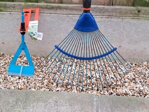 Gardena Rake & Hoe in Freshwater