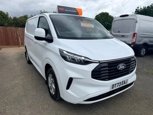 Ford Transit Custom 300 LIMITED (NEW SHAPE) 2024/73 in Sandown
