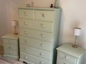 Bedroom furniture set in Ryde