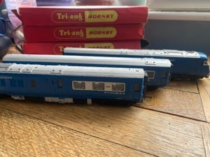Working train and two carriages. in Ryde