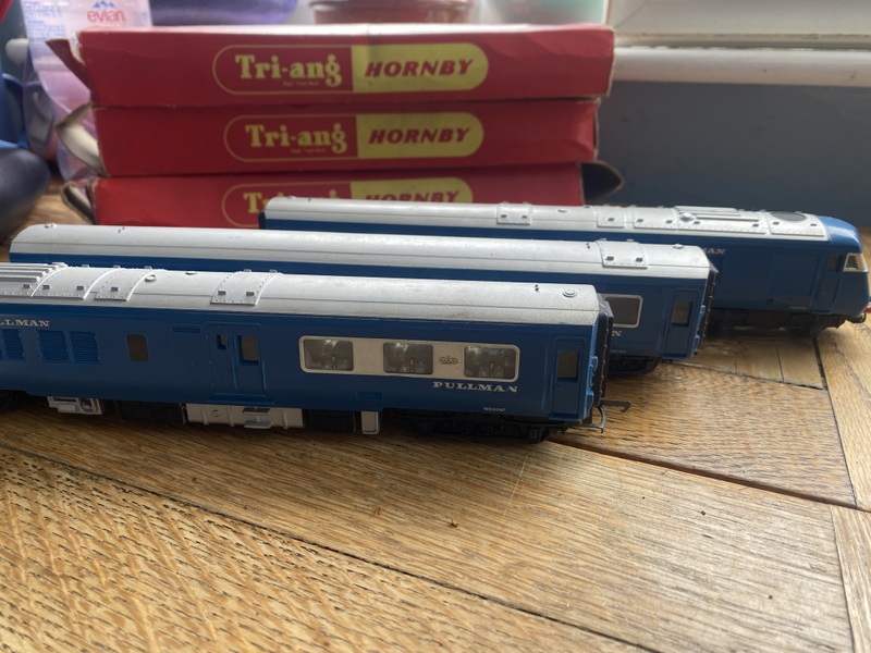 Working train and two carriages. in Ryde