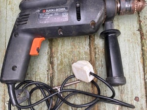 Black & Decker 570w electric drill in Sandown