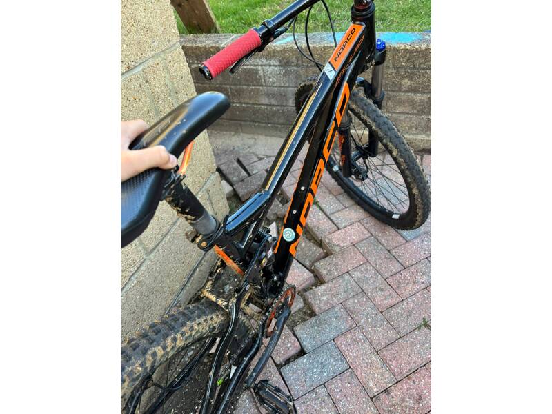 Medium Full Sus Norco Enduro MTB 27.5 Adults Bicycles in Newport