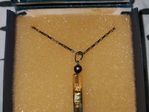 925 sterling silver pendant and chain in box in Sandown