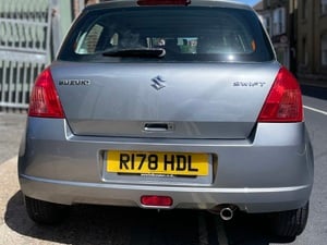 Automatic Suzuki Swift GLX 1.5L Petrol 5dr Hatchback Finished in Silver