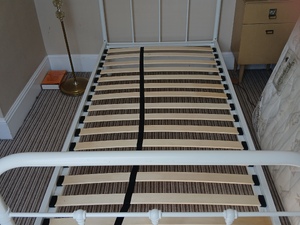 Single bed. in Ryde