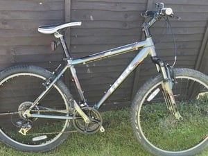 Trek 3500 Mountain Bike 18” in Cowes