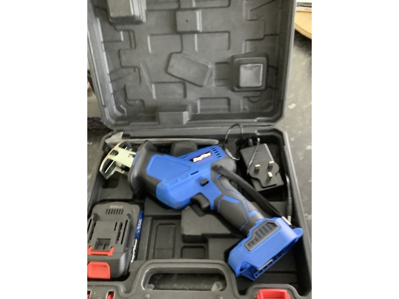 DAYPLUS Garden / Pruning Cordless Saw