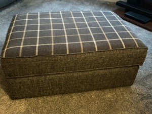 Large foot stool Other Seating in Ryde